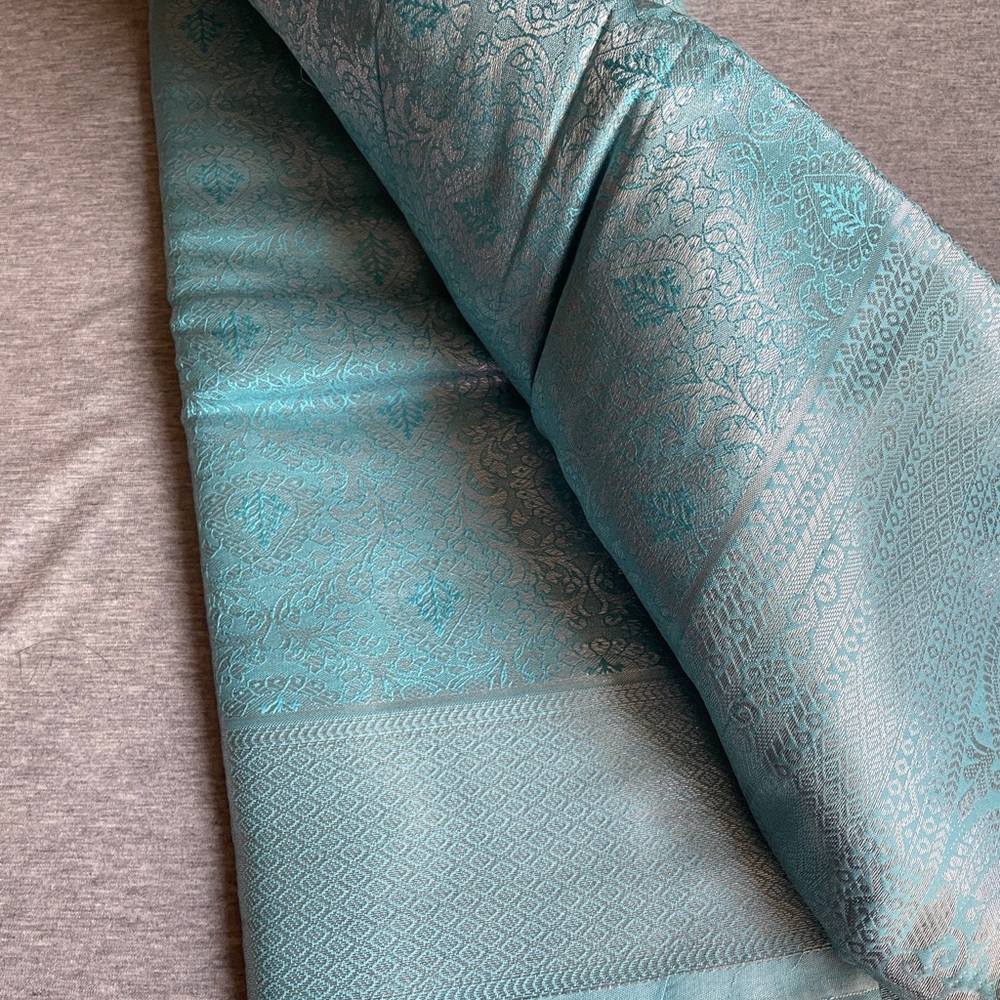 Saree - Picture 6 of 6
